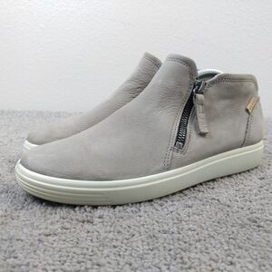 ECCO Soft 7 Low Booties Womens Size 6 Gray Nubuck Side Zip Ankle Boots Shoes